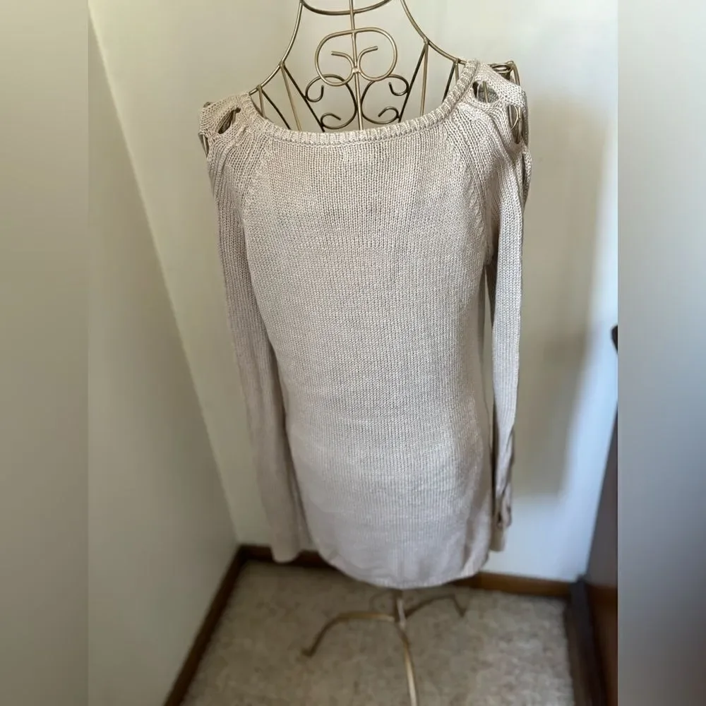 Venus  Cutout Sleeve Sweater Small